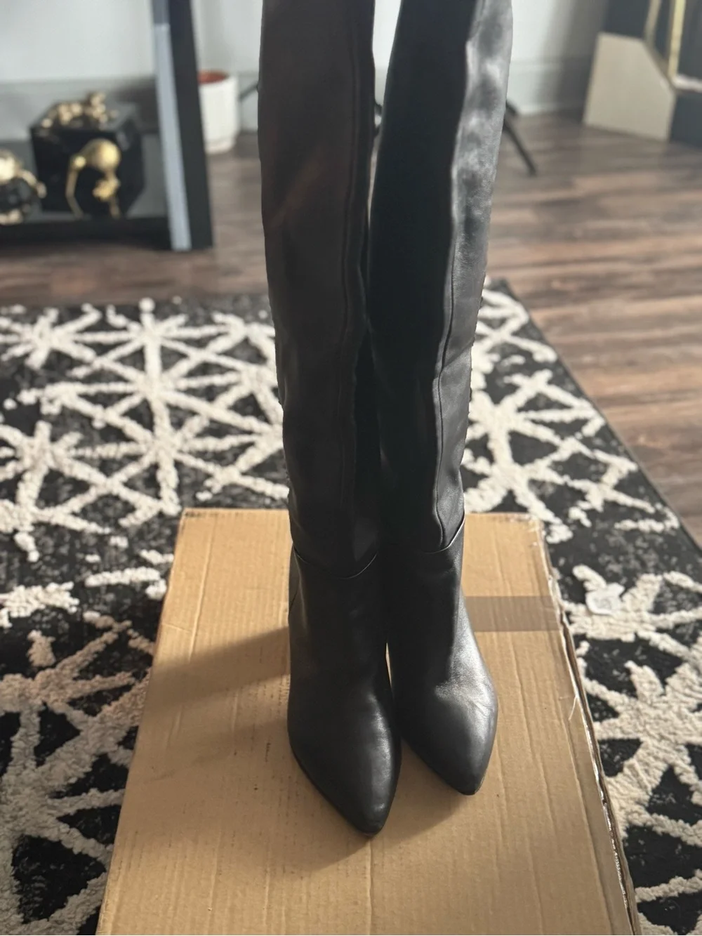 Sam Edelman Classic Black Knee-High Pointed Toe Boots - Women's Fashion size 9